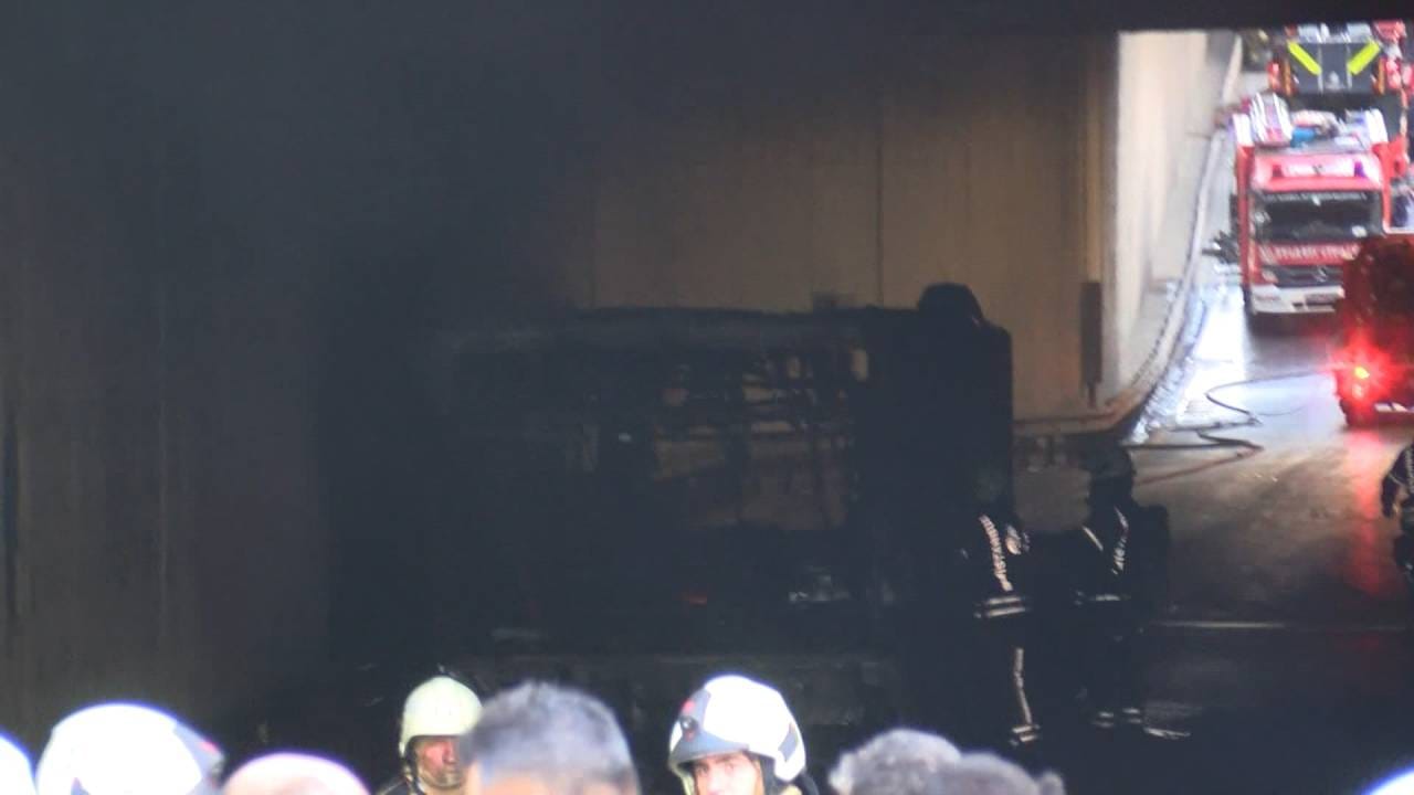 istanbul-besiktasta-ozel-halk-otobusu-811188-240168.jpg