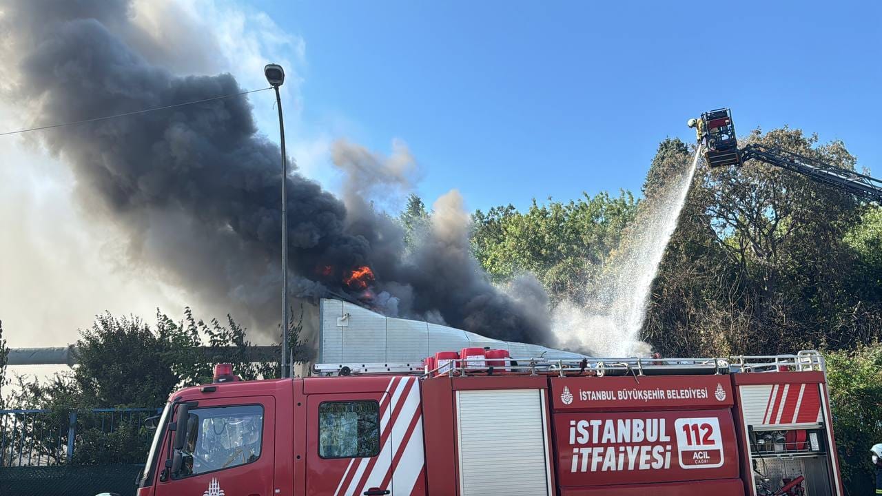 aa-20250714-38558234-38558232-pendikte-iskiye-ait-aritma-tesisinde-yangin-cikti.jpg