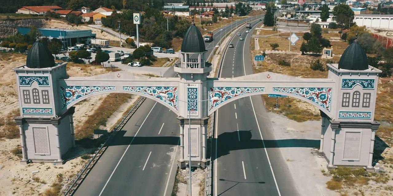 hos-geldiniz-yazili-kapilarin-faturasi-ortaya-cikti-akpli-belediye-misafirperverlikte-sinir-tanimadi-3.jpg