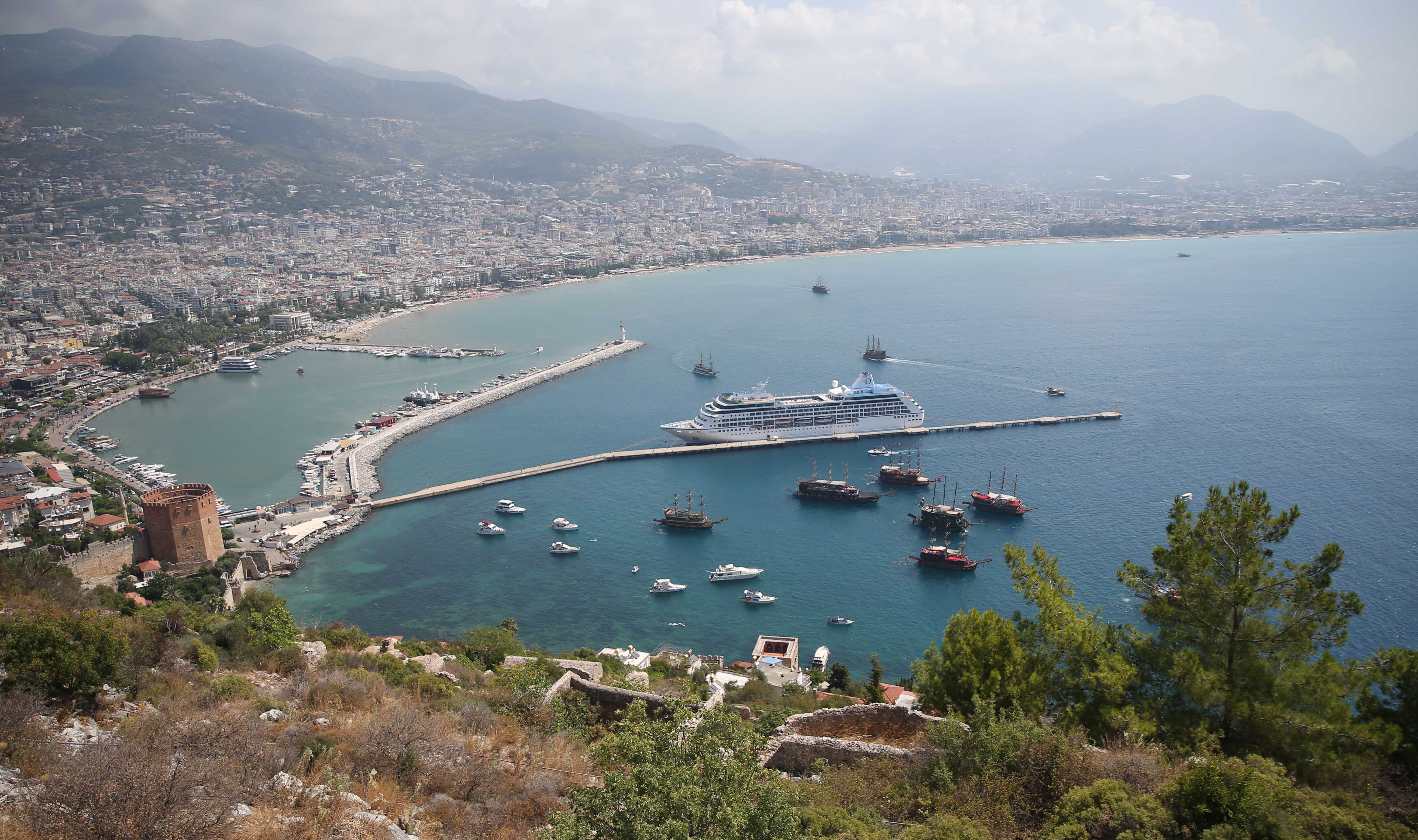 abdli-turistler-kruvaziyerle-alanyaya-847192-251222.jpg