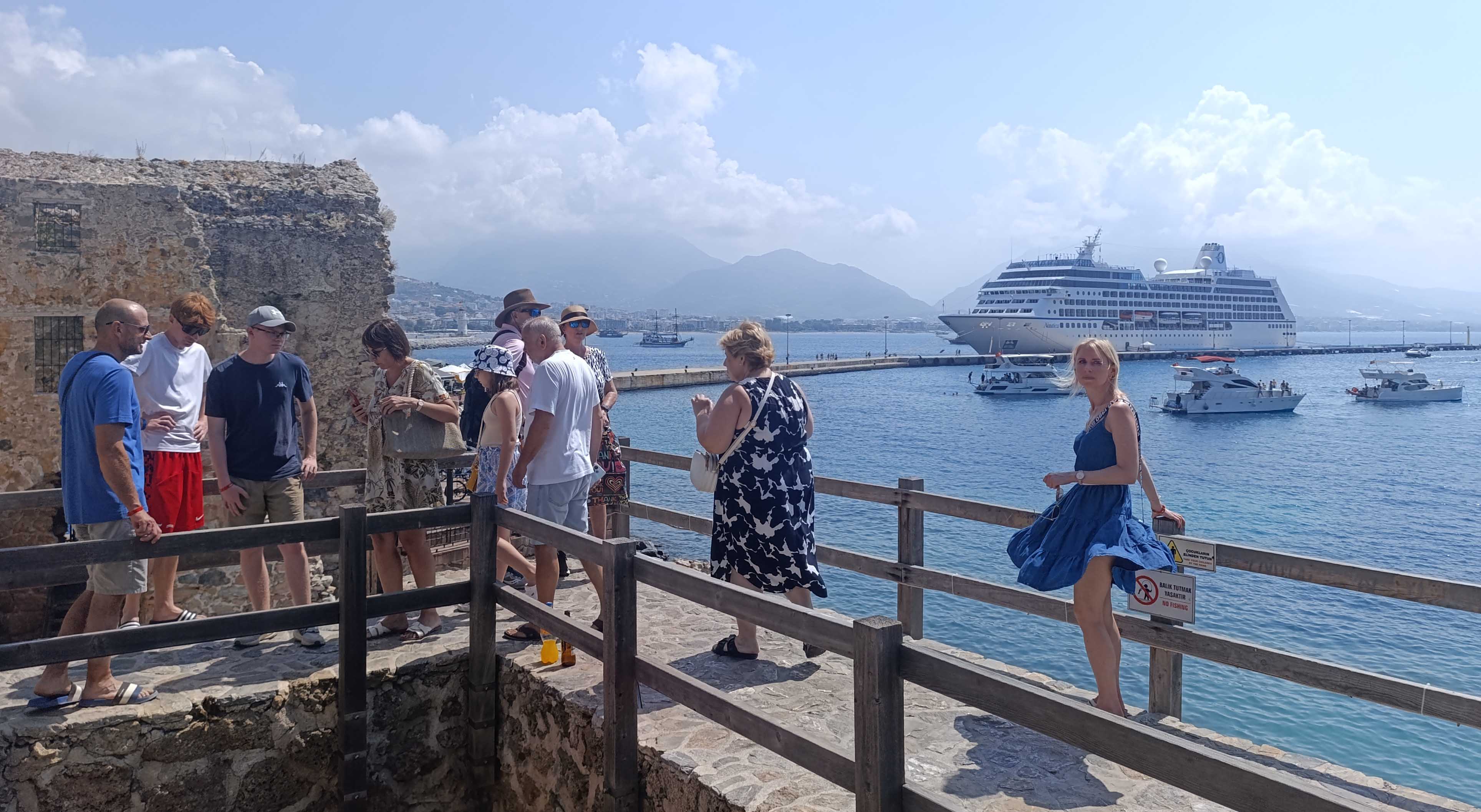 abdli-turistler-kruvaziyerle-alanyaya-847193-251222.jpg
