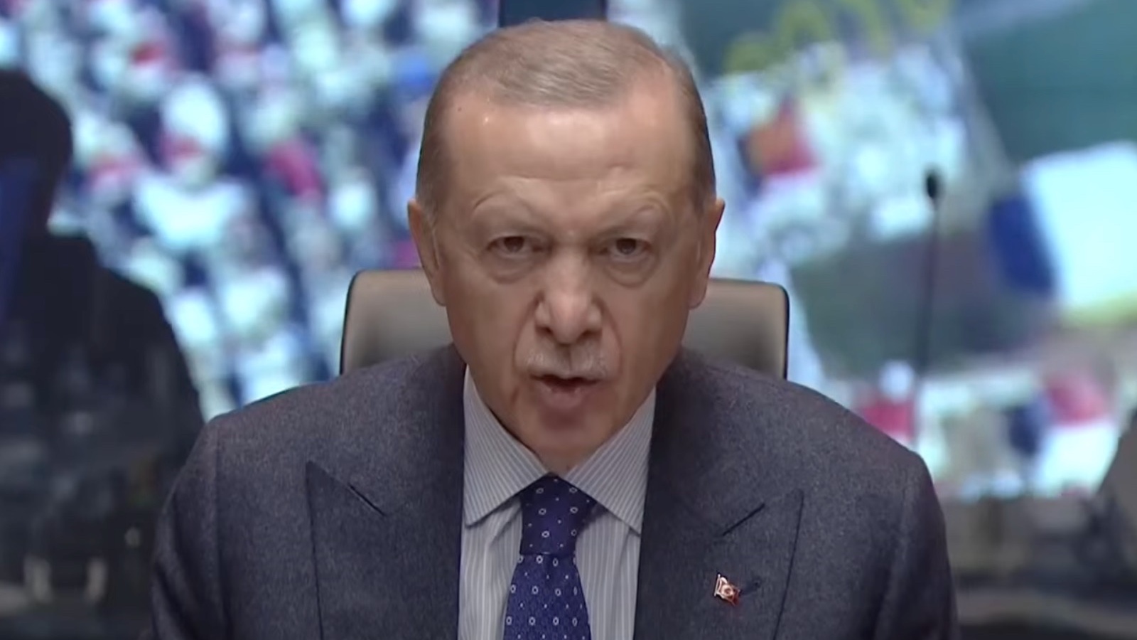 cumhurbaskani-erdogan-deprem-bolgesinde-3-ay-surecek-ohal-ilan-edildi-9koy.jpg