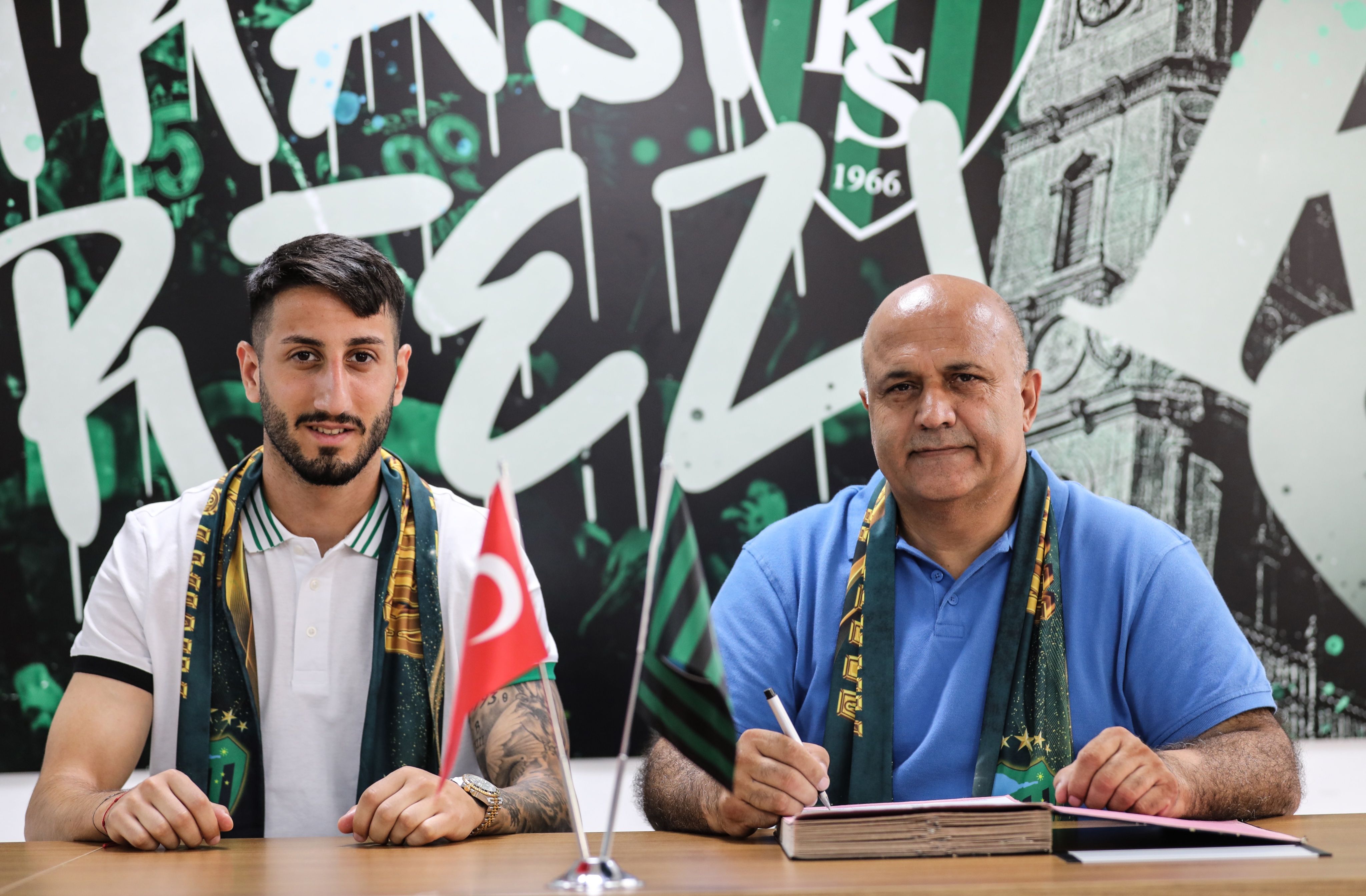 aa-20250813-38820285-38820284-kocaelispor-kanat-oyuncusu-can-kelesi-kiralik-olarak-renklerine-bagladi.jpg