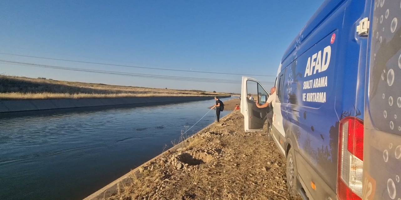 112-personeli-en-aci-ihbari-yanitladi-sulama-kanalinda-bogulan-genc-oglu-cikti-5.jpg