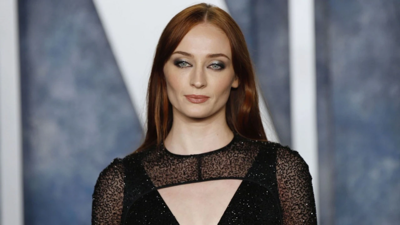 sophie-turner.webp
