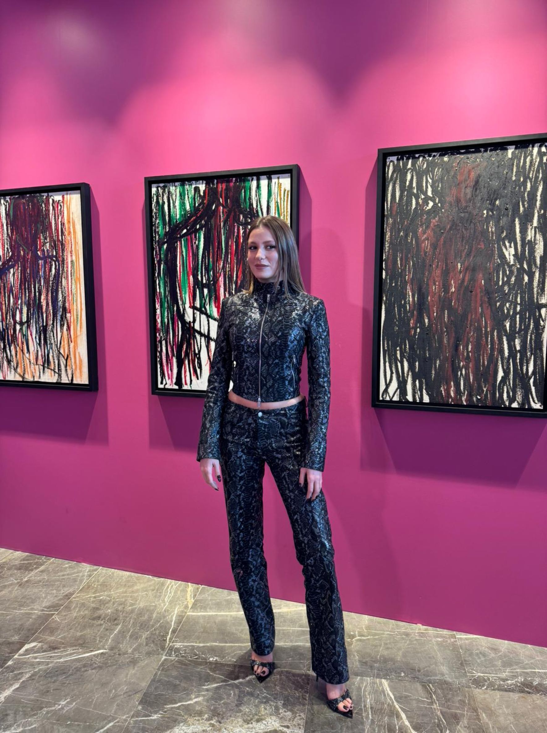 serenay-sarikaya-sergi.jpg