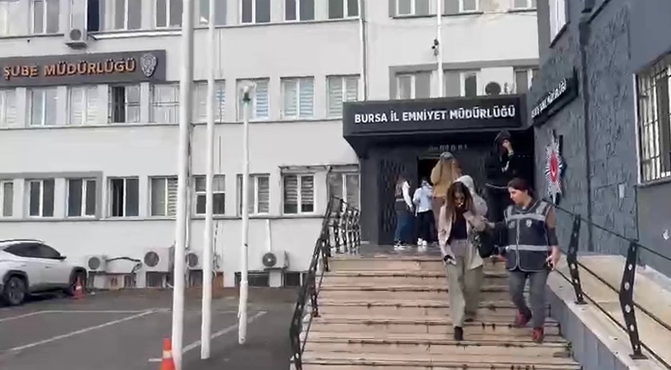 bursa-merkezli-6-ilde-fuhus-operasyonu-957560-284374.jpg