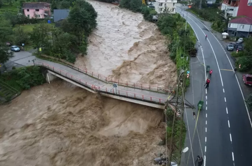 samsunun-dogusu-ordu-giresun-trabzon-rize-ve-artvinin-kiyi-kesimlerinde.webp