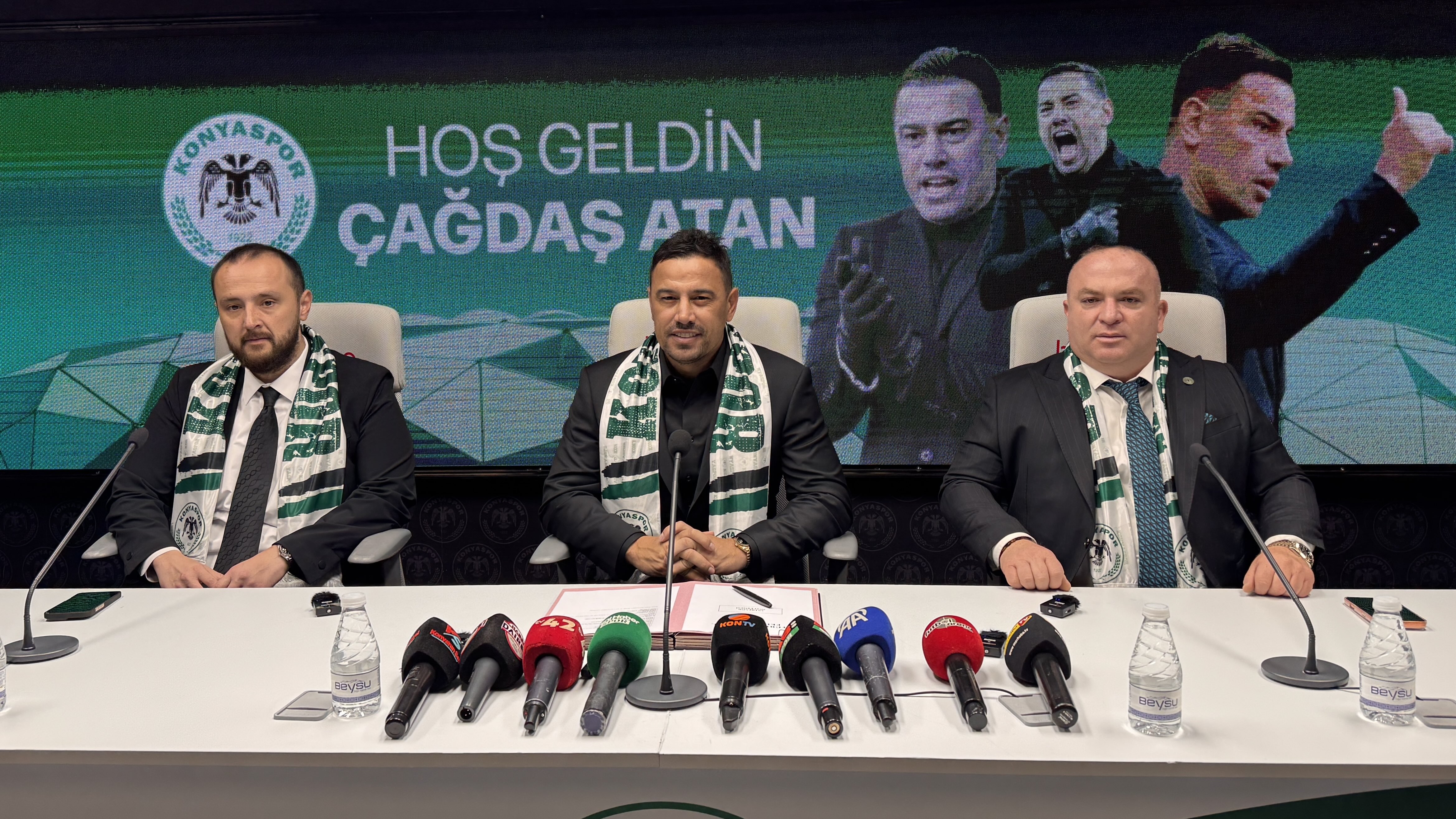 aa-20251105-39623361-39623360-konyaspor-teknik-direktor-cagdas-atan-ile-sozlesme-imzaladi.jpg