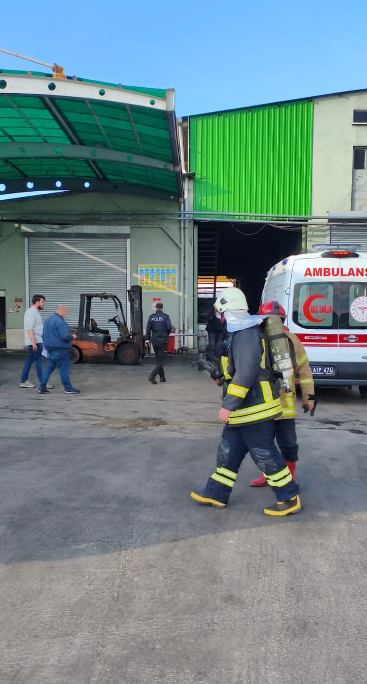yag-fabrikasinda-patlama-1i-agir-7-ya-1012479-300386.jpg
