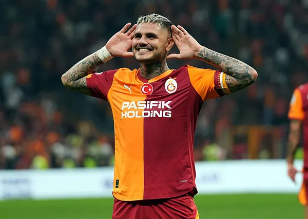 0x0-galatasarayda-icardinin-tavri-gundem-oldu-liverpool-maci-sonrasi-1759400553903.webp