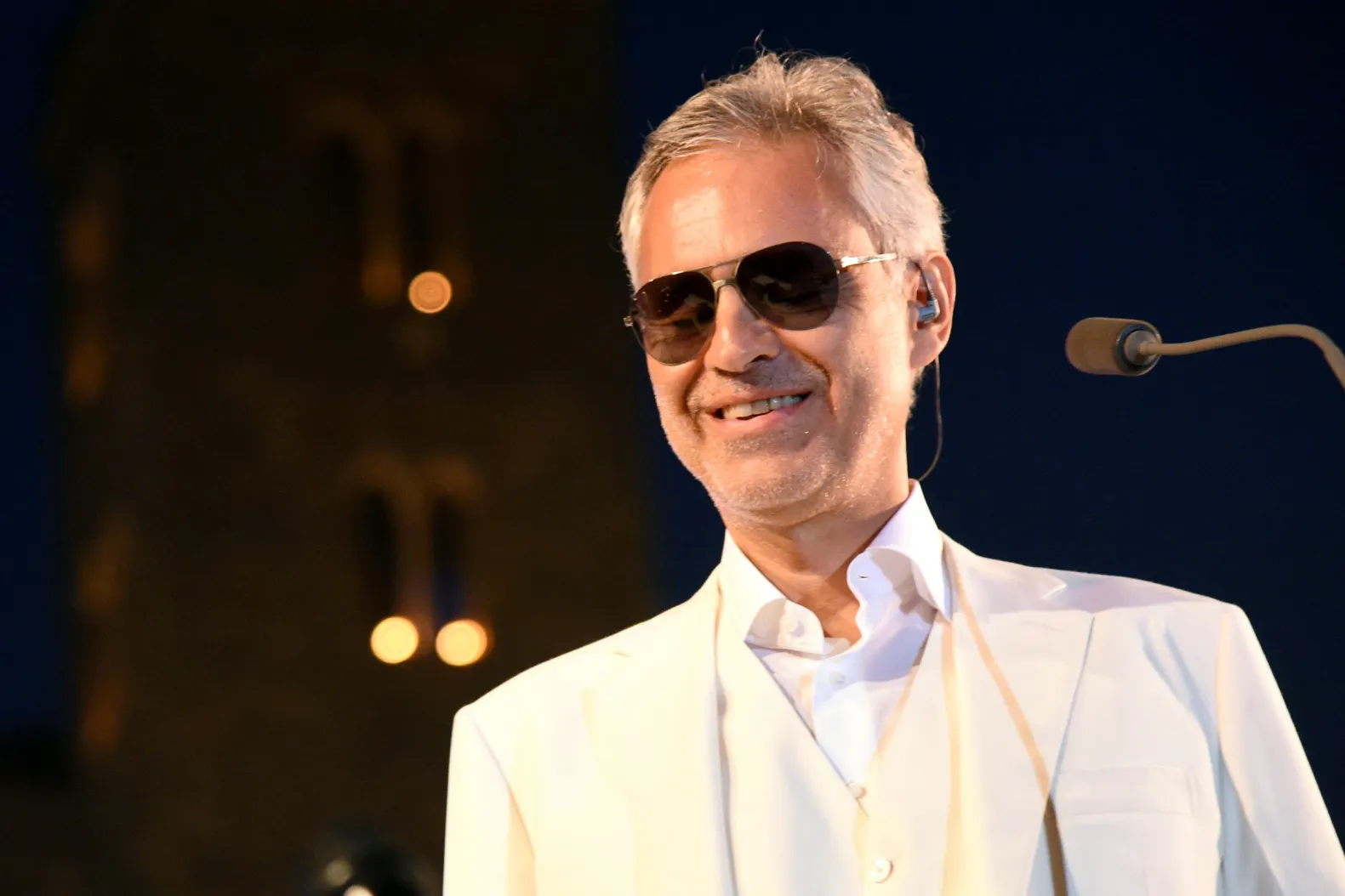 andrea-bocelli.webp