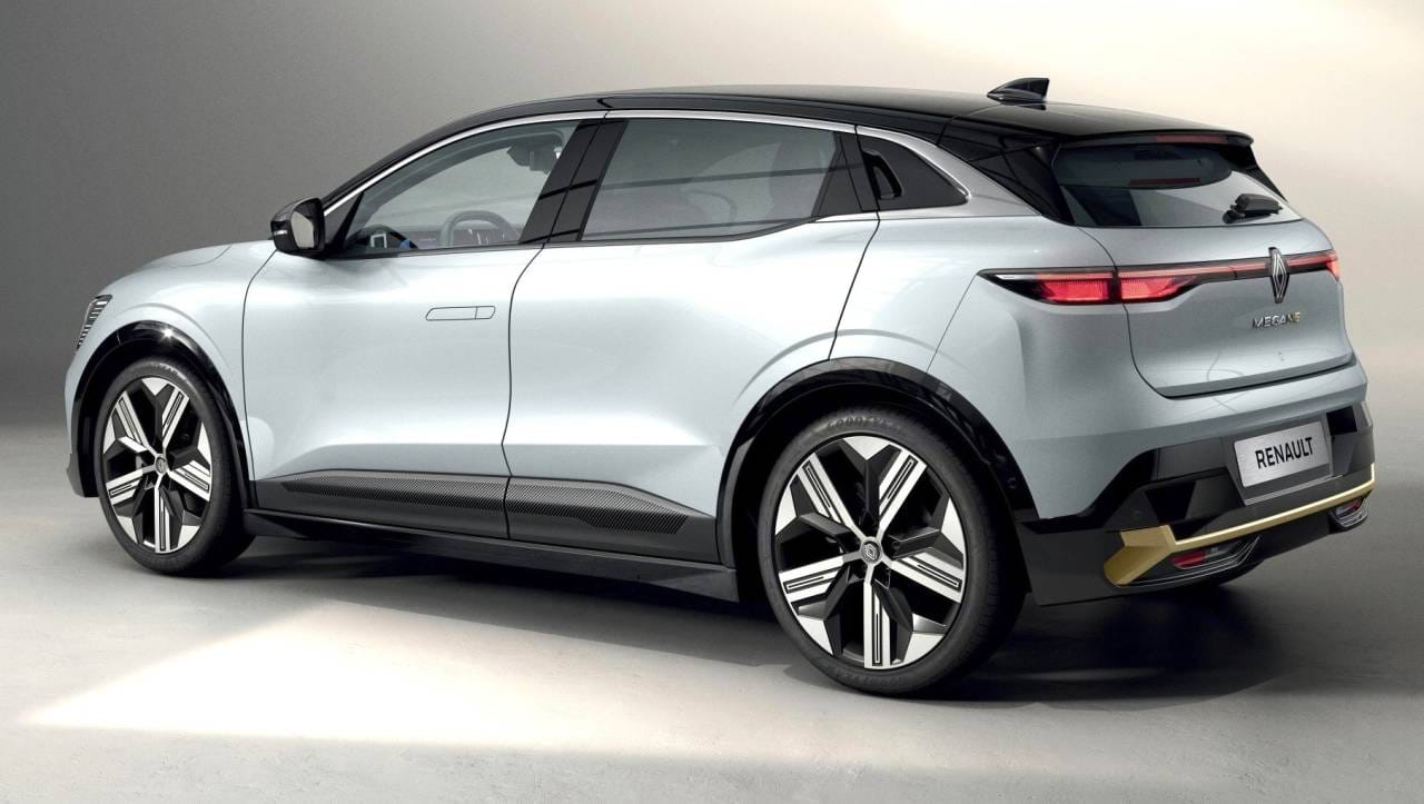 13-renault-megane-e-tech.jpg