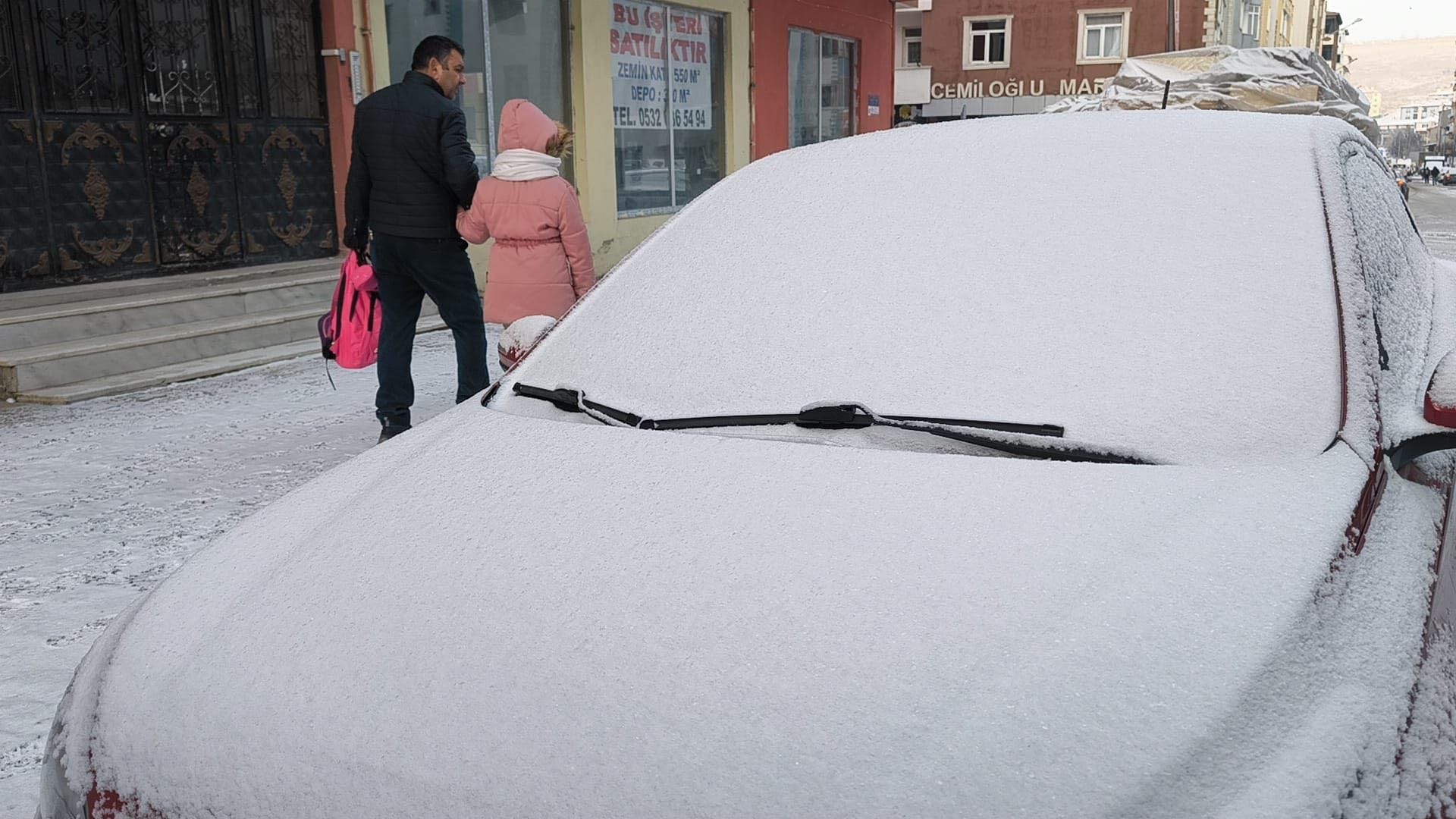 kars-kar-yagisiyla-birlikte-beyaza-buru-1065295-316106.jpg