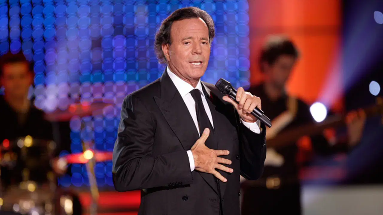julio-iglesias-2.webp