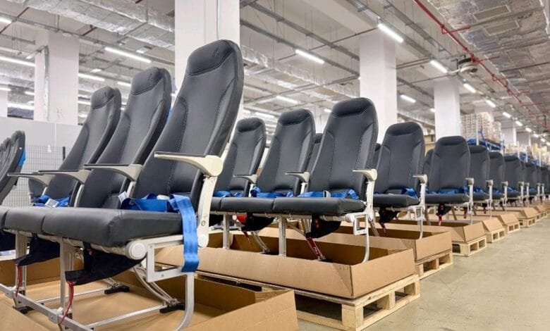 ucaklarda-yeni-donem-basliyor-kagit-gibi-koltuklari-ilk-kez-ajet-kullanacak-1.jpeg
