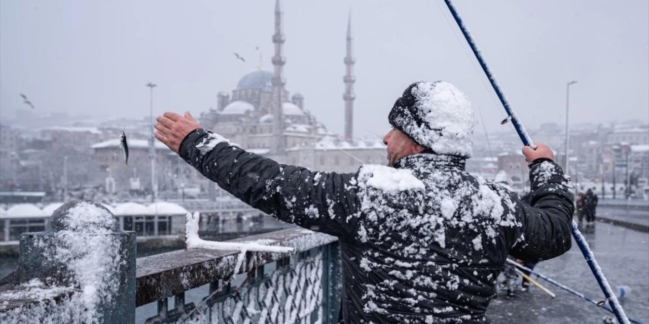 istanbula-lapa-lapa-kar-yagisi-icin-tek-sarti-acikladi-tarih-verdi-2.jpg