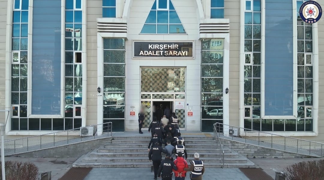 kirsehir-merkezli-9-ilde-dolandiricilik-1169757-347436.jpg