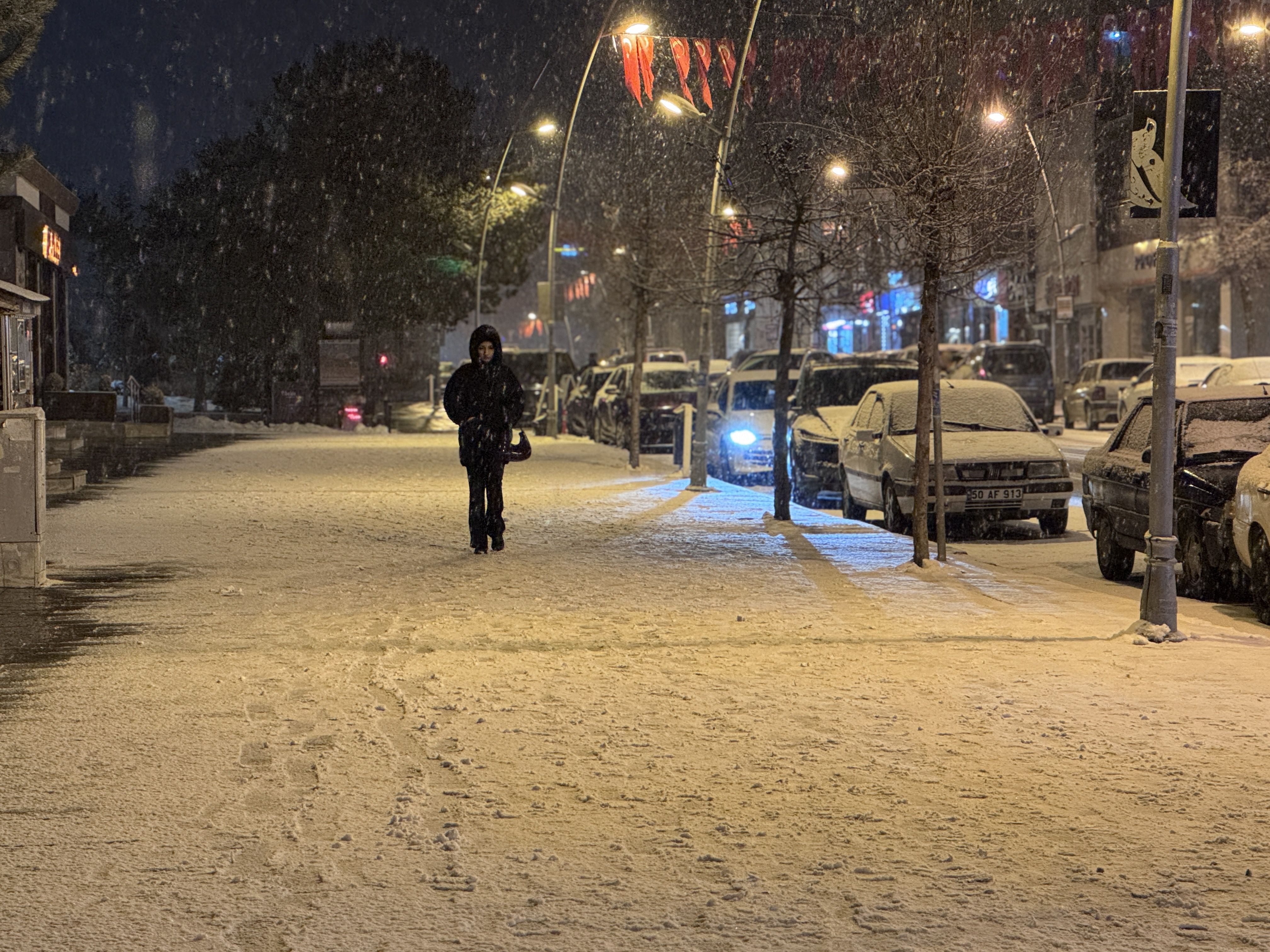 aa-20260225-40666594-40666590-erzurumda-kar-yagisi-etkili-oldu.jpg