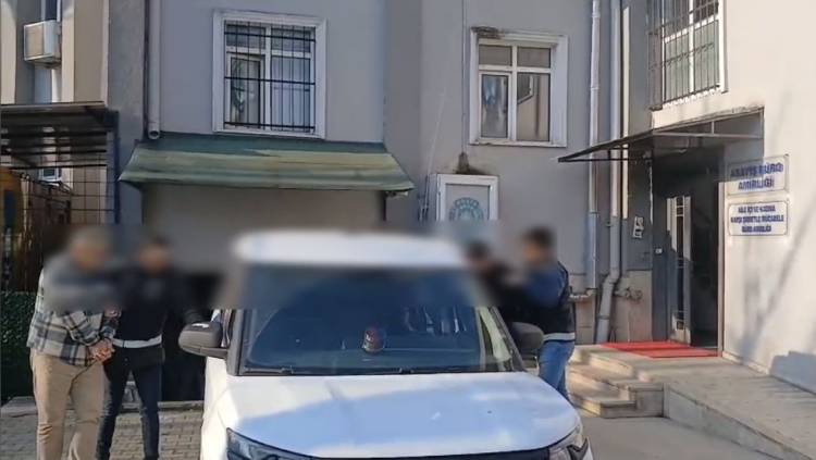 buyukcekmecede-uyusturucu-operasyonu-5-gozalti-4-001.jpg