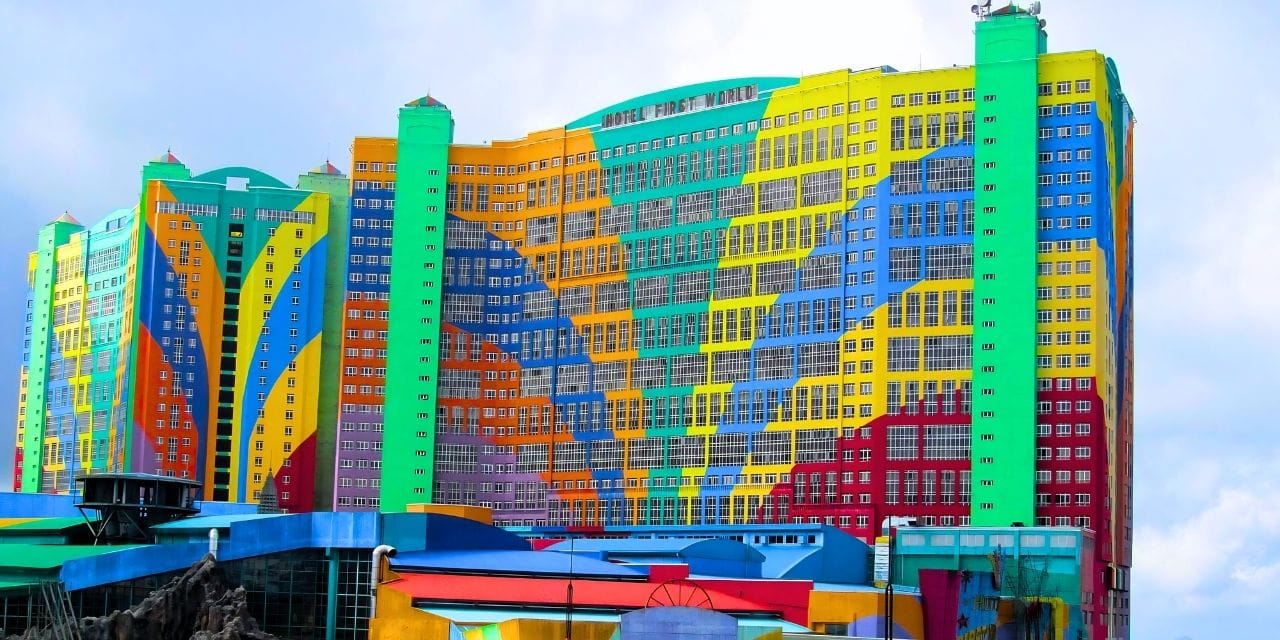 first-world-oteli-2.jpg