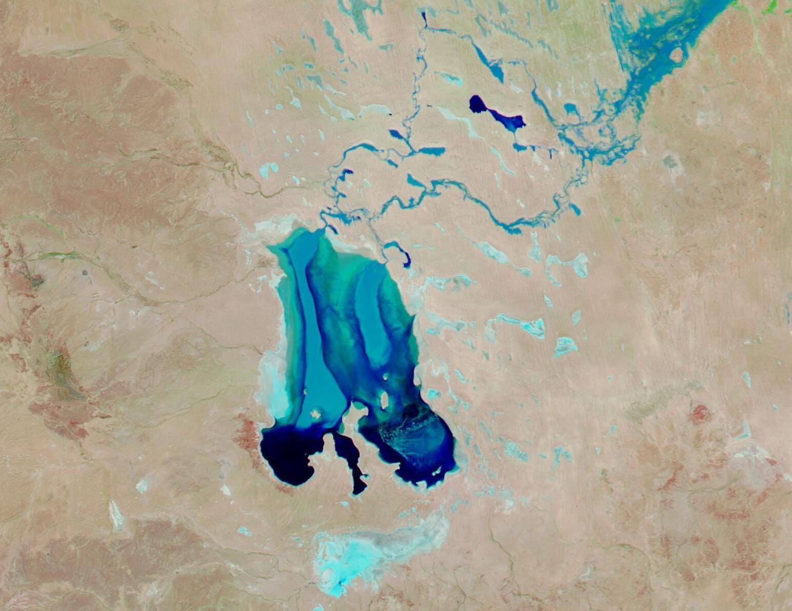 kati-thanda-lake-eyre-fills-up-modis-2025-05-31.jpg