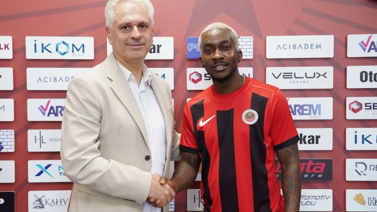 genclerbirligi-henry-onyekuru-ile-2-yillik-sozlesme-imzaladi.webp