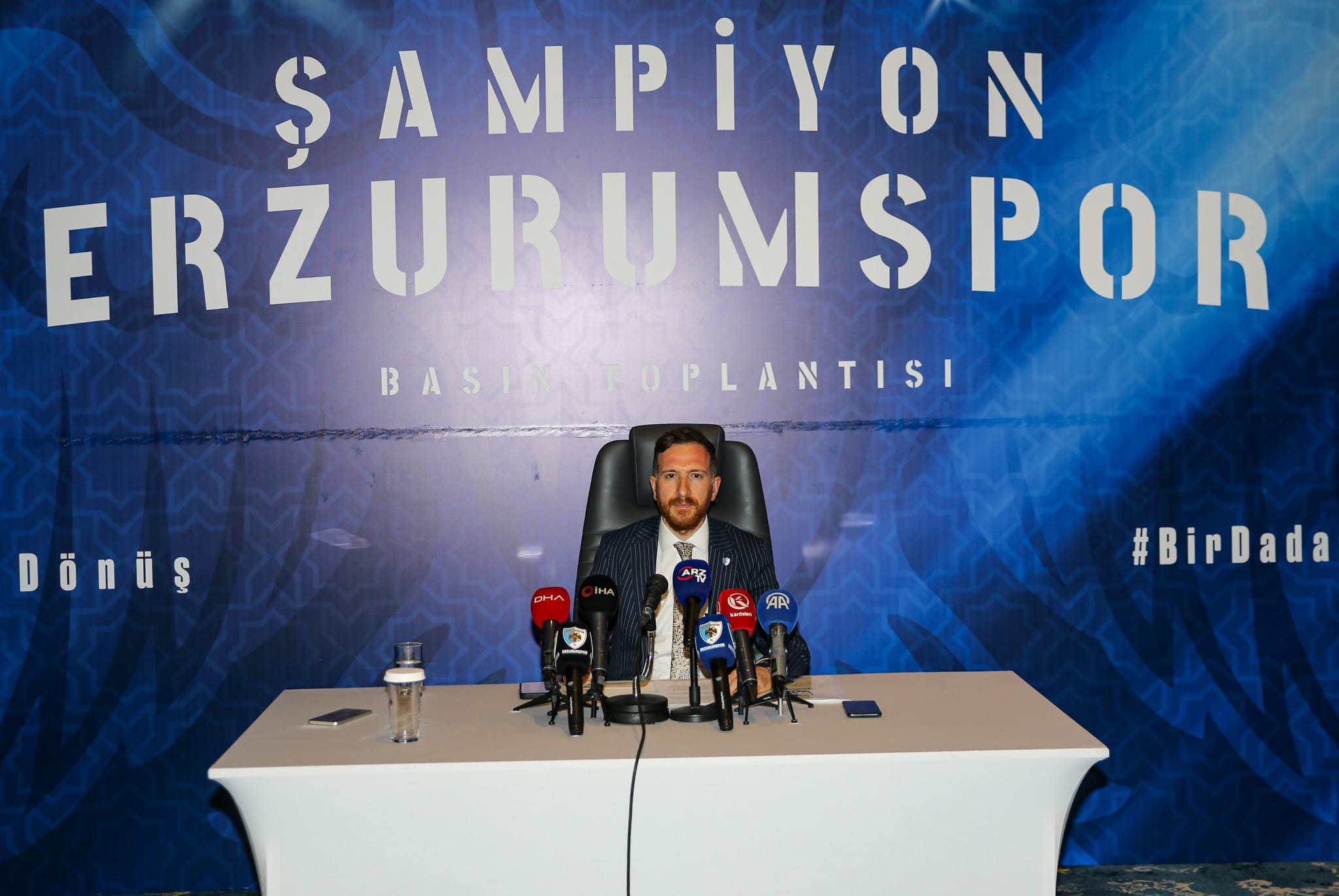 aa-20260427-41228333-41228331-erzurumspor-fk-yukseldigi-super-ligde-kalici-olmayi-hedefliyor.jpg