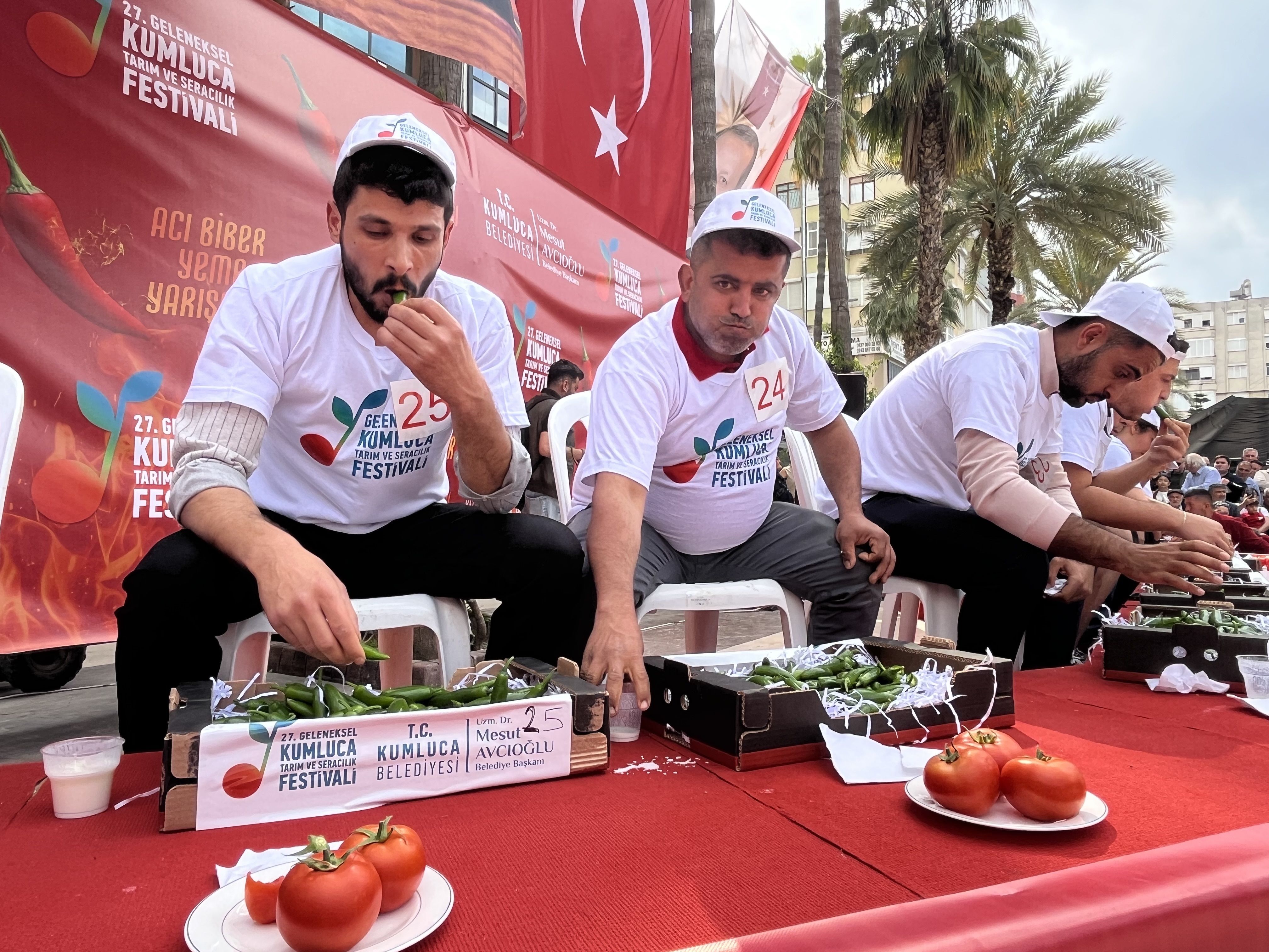 aa-20260501-41263557-41263551-antalyadaki-festivalde-3-dakikada-474-gram-aci-biber-yiyen-yarismaci-birinci-oldu.jpg