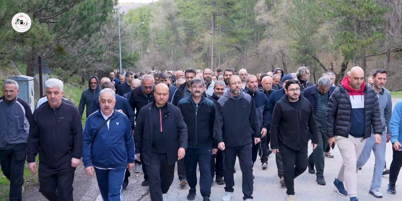 diyanet-hac-kampina-10-milyon-lira-harcadi-arabistan-sicagina-ankara-ayazinda-hazirlandi-3.jpg