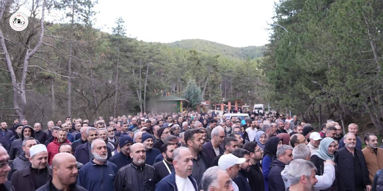diyanet-hac-kampina-10-milyon-lira-harcadi-arabistan-sicagina-ankara-ayazinda-hazirlandi-4.jpg