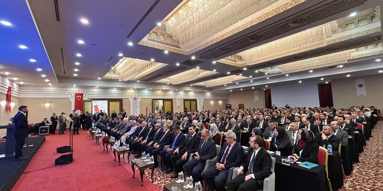 diyanet-hac-kampina-10-milyon-lira-harcadi-arabistan-sicagina-ankara-ayazinda-hazirlandi-7.jpg