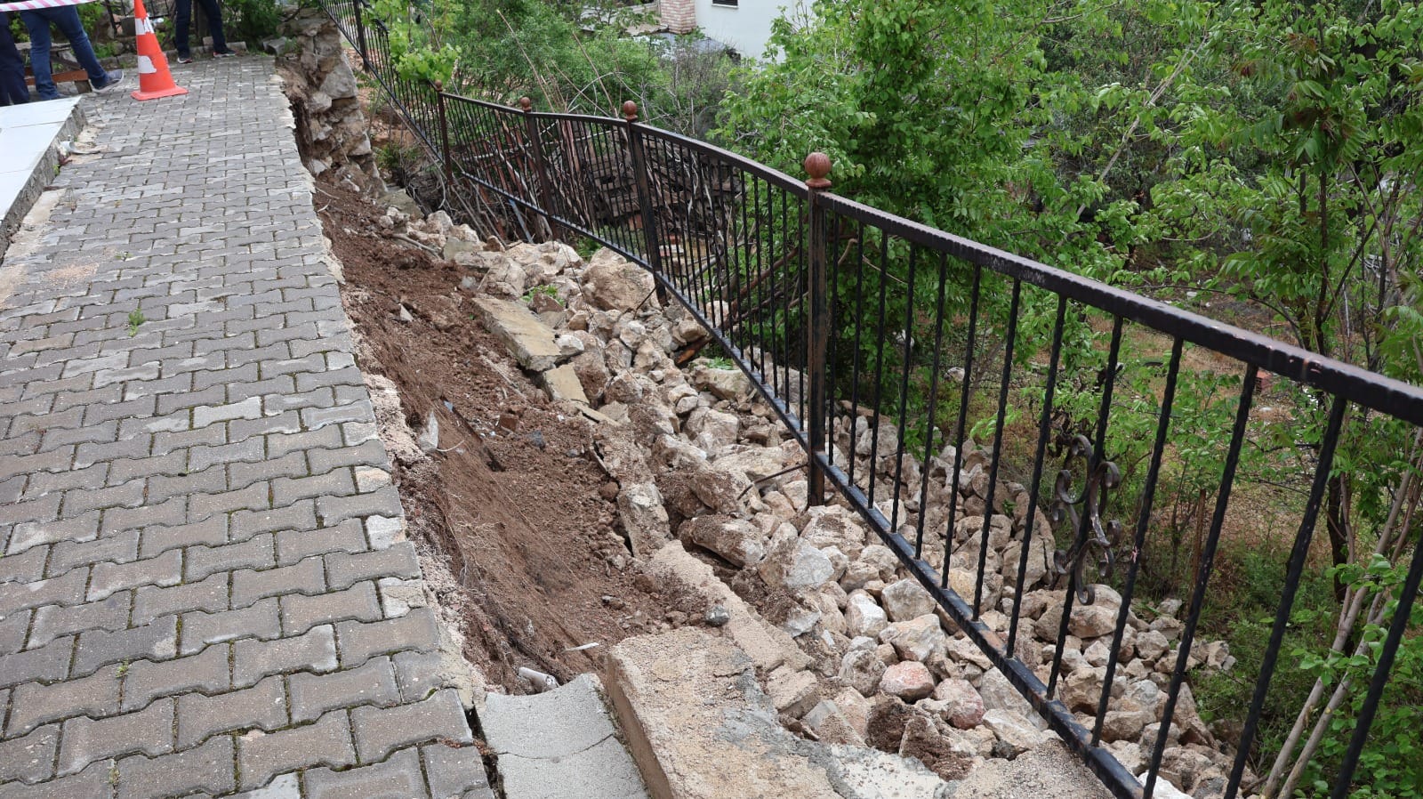 amasyada-5-katli-binanin-istinat-duvari-1289445-383654.jpg
