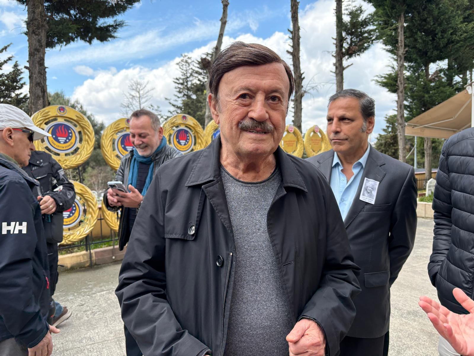 sarkici-tulay-ozer-son-yolculuguna-ugurl-1289493-383666.jpg