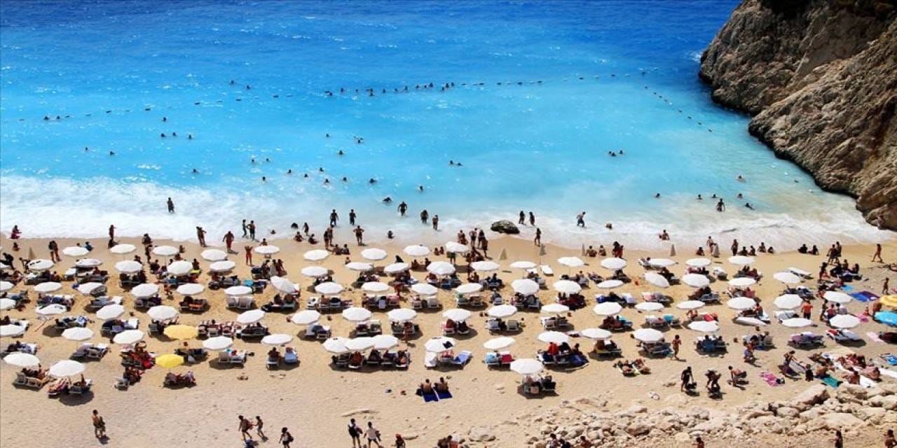 kurban-ile-pfingsten-cakisti-turizmciye-9-gunde-duble-bayram-4.jpg