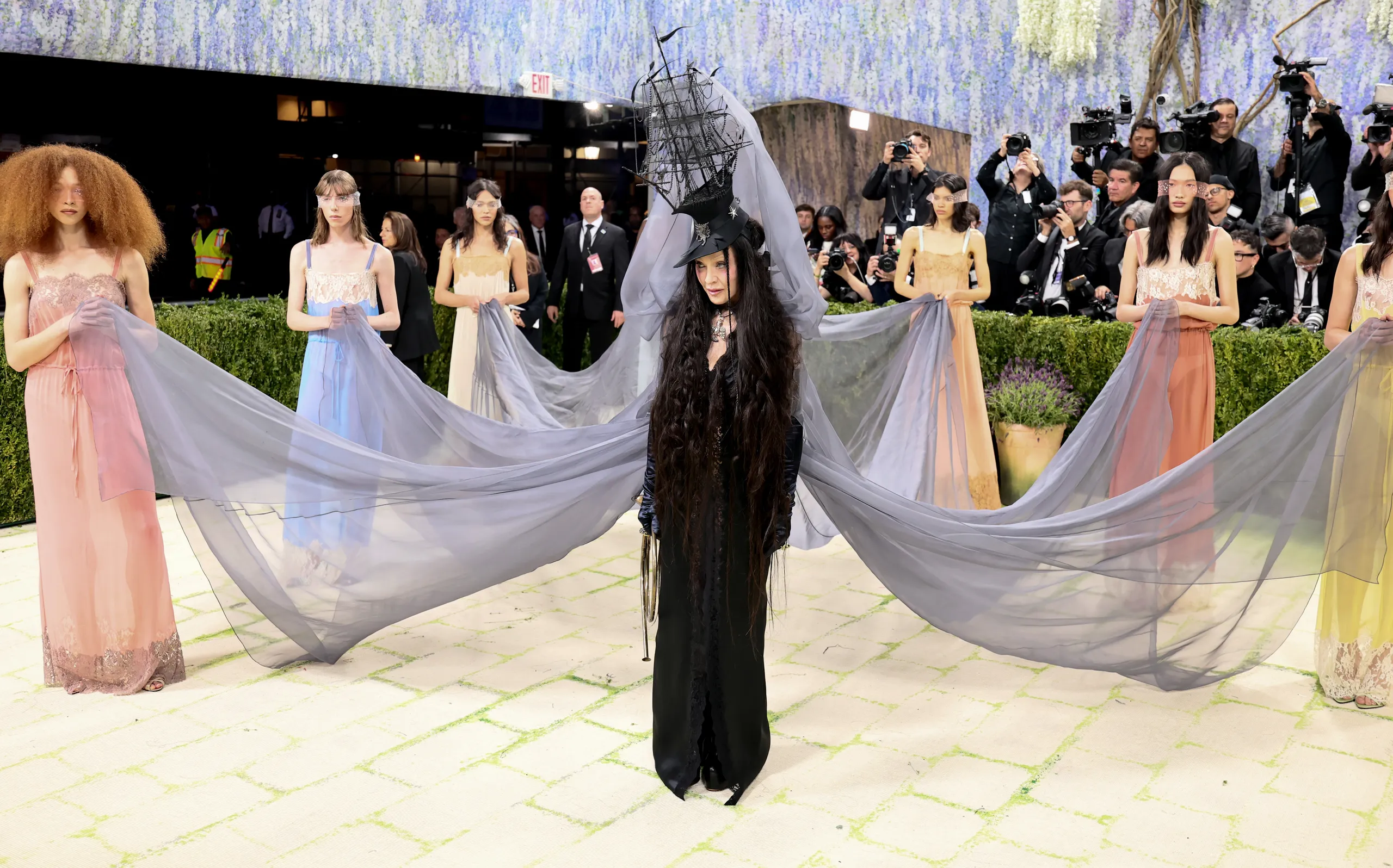 met-gala-2026-madonna.webp