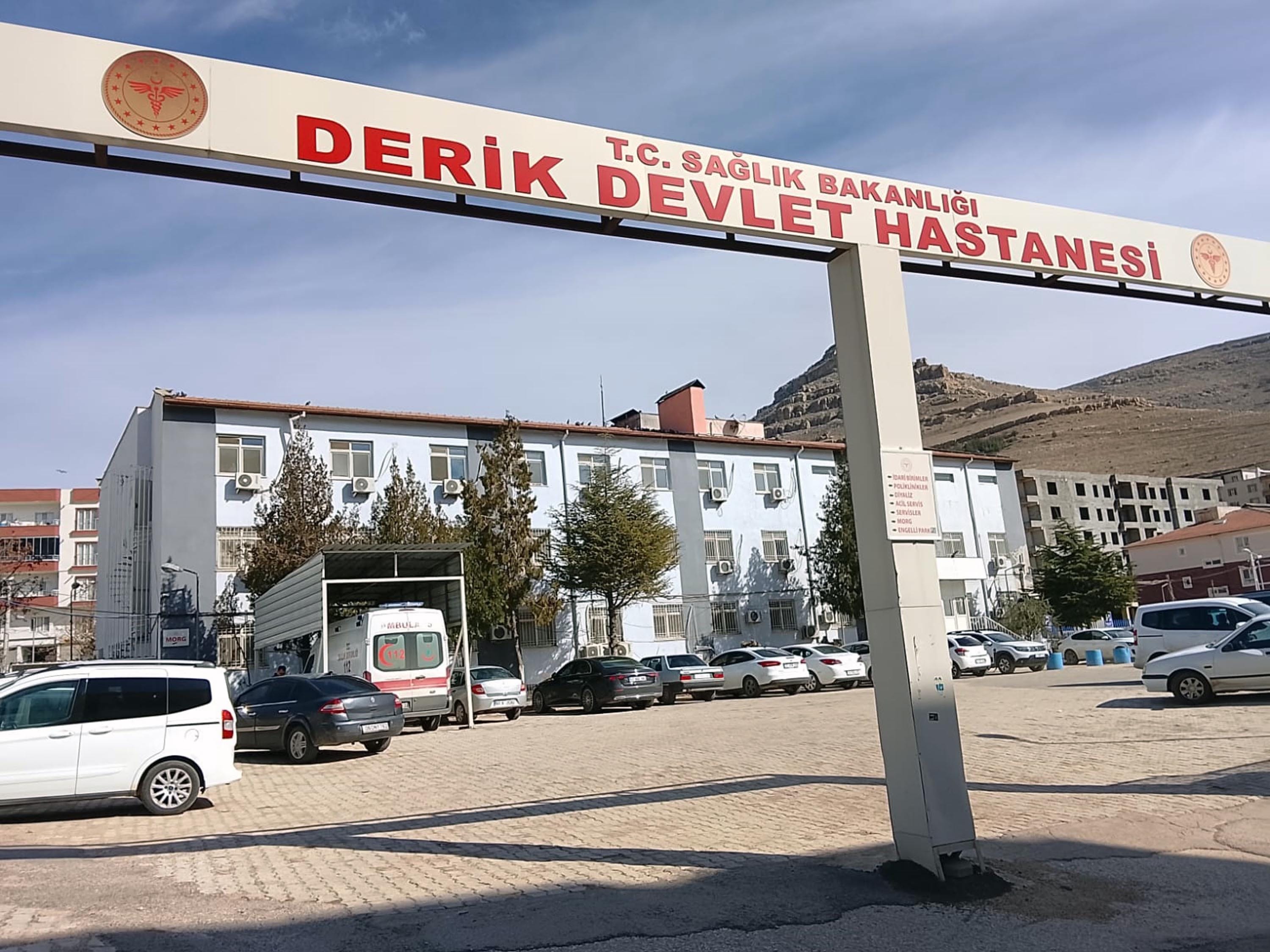 tasidigi-demir-yuksek-gerilim-hatti-ile-1296465-385686.jpg